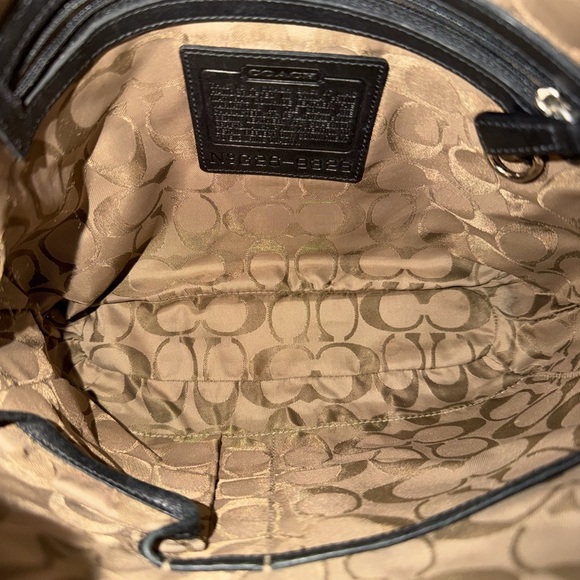 Vintage Coach#9326 Black Leather Shoulder Bag - Picture 13 of 15